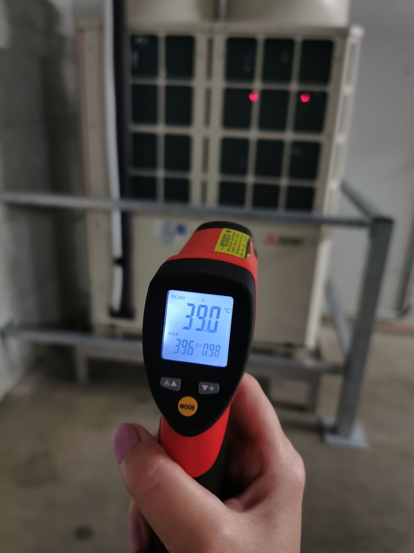 Temperaturmessung an einer technischen Anlage